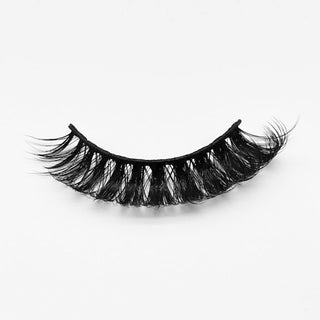 Showing the Bestie Lashes style in a white background